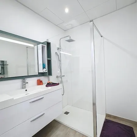 De Luxe A : Piscine A Debordement, Jacuzzi Et Vue Imprenable Sur La Vallee - Fr-1-752-5 Manosque