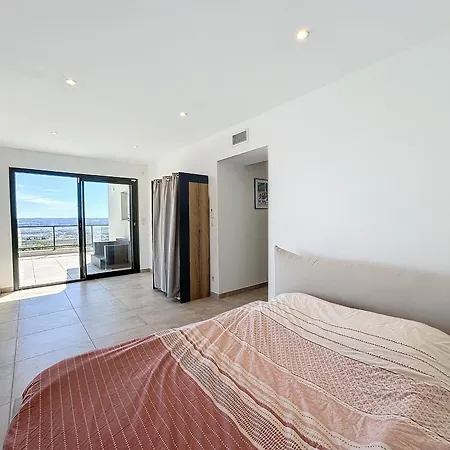 De Luxe A : Piscine A Debordement, Jacuzzi Et Vue Imprenable Sur La Vallee - Fr-1-752-5 * Manosque