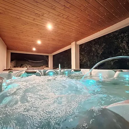 De Luxe A : Piscine A Debordement, Jacuzzi Et Vue Imprenable Sur La Vallee - Fr-1-752-5 * Manosque